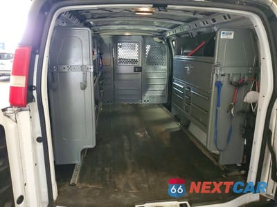 Zdjęcie 10 z 13 samochodu: 2010 CHEVROLET EXPRESS G1500 VIN:1GCUGADX5A1166052 - miniatura