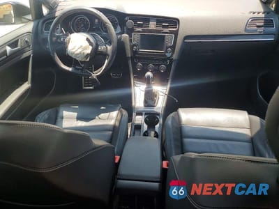 Zdjęcie 8 z 12 samochodu: 2017 VOLKSWAGEN GOLF R VIN:WVWVF7AU9HW020349 - miniatura