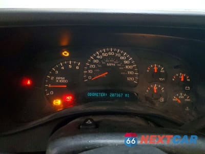Zdjęcie 9 z 13 samochodu: 2003 CHEVROLET SUBURBAN K1500 VIN:3GNFK16Z43G179229 - miniatura