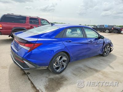 Trzecie zdjęcie samochodu z tyłu: 2025 HYUNDAI ELANTRA SEL SPORT VIN:KMHLM4DG5SU058435 - miniatura