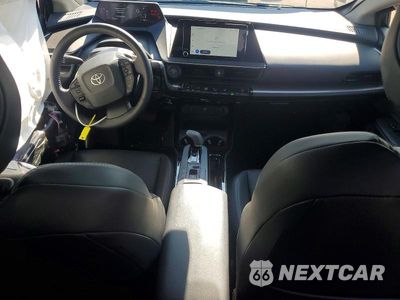 Zdjęcie 8 z 12 samochodu: 2026 TOYOTA PRIUS XLE VIN:JTDACAAU3T3079279 - miniatura