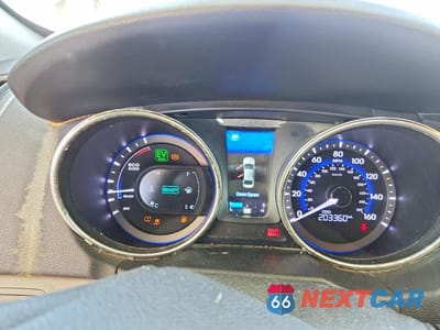 Zdjęcie 9 z 12 samochodu: 2011 HYUNDAI SONATA HYBRID VIN:KMHEC4A46BA008120 - miniatura