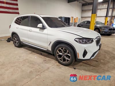 Czwarte zdjęcie samochodu z boku: 2023 BMW X3 XDRIVE30I VIN:WBX57DP04PN207392 - miniatura