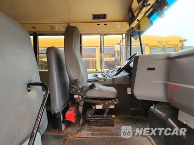 Piąte zdjęcie samochodu w środku: 2015 IC CORPORATION 3000 CE SCHOOL BUS VIN:4DRBUC8P5FB670104 - miniatura