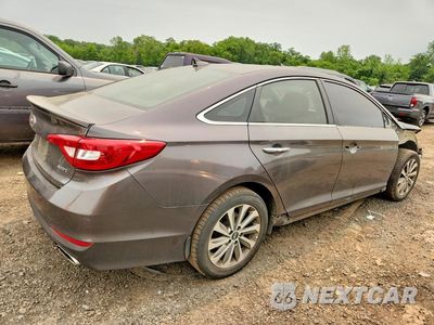 Trzecie zdjęcie samochodu z tyłu: 2017 HYUNDAI SONATA SPORT VIN:5NPE34AF6HH437040 - miniatura