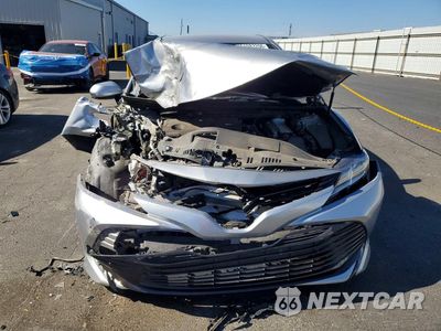 Piąte zdjęcie samochodu w środku: 2019 TOYOTA CAMRY LE VIN:4T1B11HK0KU800886 - miniatura