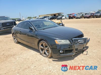 Czwarte zdjęcie samochodu z boku: 2011 AUDI A5 PREMIUM PLUS VIN:WAULFAFR4BA086902 - miniatura