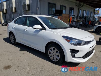 Czwarte zdjęcie samochodu z boku: 2022 KIA RIO S VIN:3KPA24AD8NE478690 - miniatura