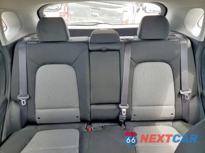 Zdjęcie 10 z 13 samochodu: 2020 HYUNDAI KONA SE VIN:KM8K12AA1LU501805 - miniatura