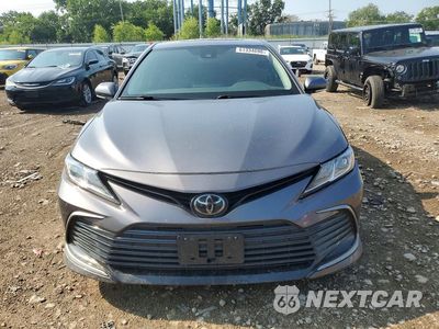 Piąte zdjęcie samochodu w środku: 2023 TOYOTA CAMRY LE VIN:4T1R11AK6PU109829 - miniatura