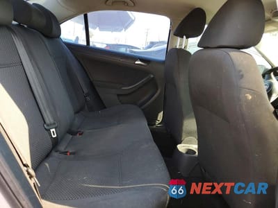 Zdjęcie 10 z 12 samochodu: 2012 VOLKSWAGEN JETTA BASE VIN:3VW2K7AJ5CM353352 - miniatura