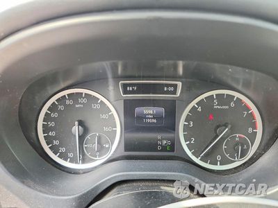Zdjęcie 9 z 13 samochodu: 2017 INFINITI QX30 PREMIUM VIN:SJKCH5CR3HA038323 - miniatura