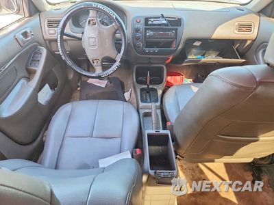 Zdjęcie 15 z 24 samochodu: 2000 HONDA CIVIC LX VIN:1HGEJ6672YL052476 - miniatura