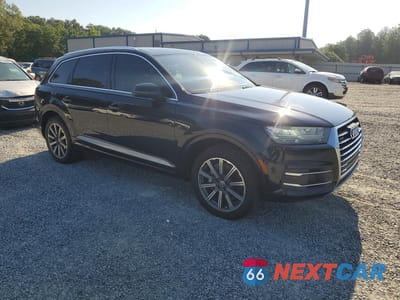 Czwarte zdjęcie samochodu z boku: 2017 AUDI Q7 PRESTIGE VIN:WA1VAAF72HD012419 - miniatura