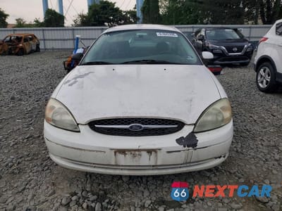 Piąte zdjęcie samochodu w środku: 2003 FORD TAURUS SES VIN:1FAFP55213G229642 - miniatura