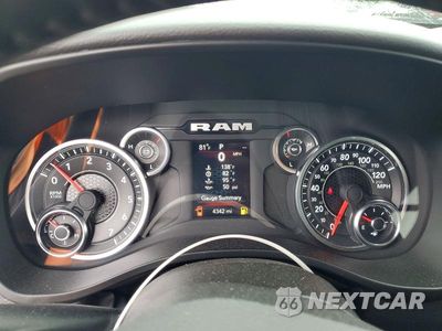 Zdjęcie 9 z 12 samochodu: 2024 RAM 1500 BIG HORN/LONE STAR VIN:1C6SRFMT8RN189994 - miniatura