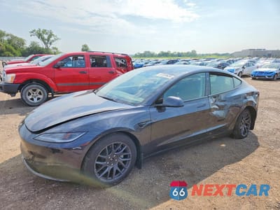 2025 TESLA MODEL 3 5YJ3E1EB8SF997994 - główne zdjęcie licytacji z USA - miniatura