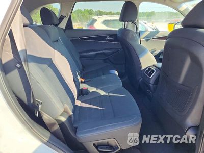 Zdjęcie 11 z 14 samochodu: 2019 KIA SORENTO LX VIN:5XYPG4A39KG438510 - miniatura