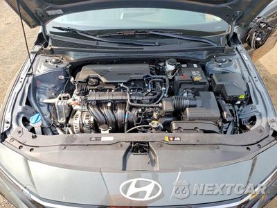 Zdjęcie 11 z 12 samochodu: 2024 HYUNDAI ELANTRA LIMITED VIN:KMHLP4DG5RU663329 - miniatura