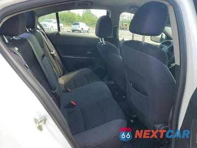 Zdjęcie 10 z 12 samochodu: 2014 CHEVROLET CRUZE LT VIN:1G1PC5SB3E7328733 - miniatura