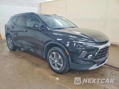Czwarte zdjęcie samochodu z boku: 2024 CHEVROLET BLAZER 2LT VIN:3GNKBCR48RS180447 - miniatura