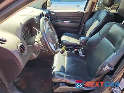 Zdjęcie 7 z 12 samochodu: 2015 JEEP COMPASS LATITUDE VIN:1C4NJCEAXFD209849 - miniatura