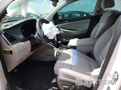 Zdjęcie 7 z 12 samochodu: 2017 HYUNDAI TUCSON SE VIN:KM8J33A44HU273215 - miniatura