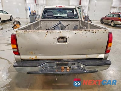 Zdjęcie 6 z 12 samochodu: 2002 CHEVROLET SILVERADO C1500 VIN:1GCEC14W62Z133250 - miniatura