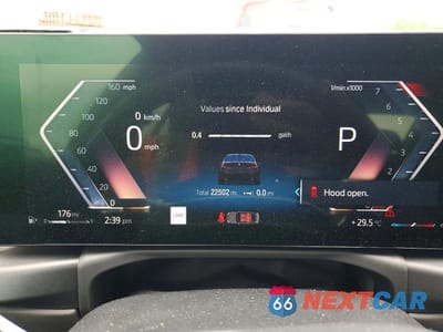 Zdjęcie 9 z 12 samochodu: 2023 BMW 330XI VIN:3MW89FF0XP8D20085 - miniatura