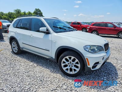 Czwarte zdjęcie samochodu z boku: 2013 BMW X5 XDRIVE35I VIN:5UXZV4C50D0E07024 - miniatura