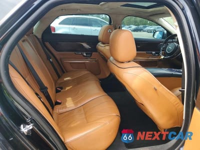 Zdjęcie 10 z 13 samochodu: 2012 JAGUAR XJL VIN:SAJWA2GB1CLV27009 - miniatura