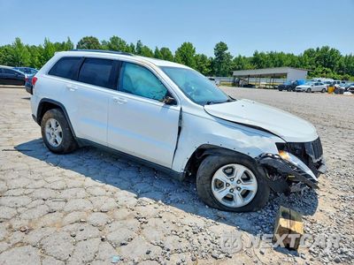 Czwarte zdjęcie samochodu z boku: 2016 JEEP GRAND CHEROKEE LAREDO VIN:1C4RJEAG9GC394152 - miniatura