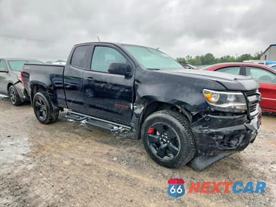 Czwarte zdjęcie samochodu z boku: 2018 CHEVROLET COLORADO LT VIN:1GCHTCEN9J1212231 - miniatura