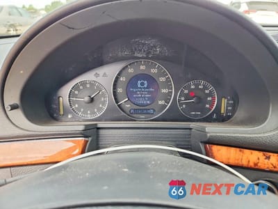 Zdjęcie 9 z 12 samochodu: 2003 MERCEDES-BENZ E 500 VIN:WDBUF70J83A239052 - miniatura