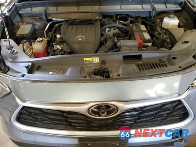 Zdjęcie 11 z 12 samochodu: 2023 TOYOTA HIGHLANDER XLE VIN:5TDKDRBH8PS013073 - miniatura