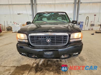 Piąte zdjęcie samochodu w środku: 2000 CADILLAC ESCALADE LUXURY VIN:1GYEK63R8YR207931 - miniatura
