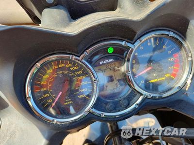 Zdjęcie 7 z 9 samochodu: 2005 SUZUKI DL1000 VIN:JS1VT53A652101144 - miniatura