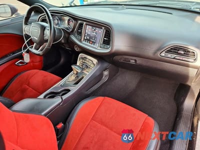 Zdjęcie 8 z 12 samochodu: 2021 DODGE CHALLENGER R/T SCAT PACK VIN:2C3CDZFJ7MH631470 - miniatura