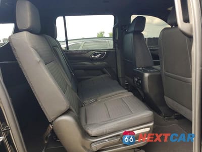 Zdjęcie 11 z 13 samochodu: 2021 CHEVROLET SUBURBAN C1500 LT VIN:1GNSCCKT5MR462331 - miniatura