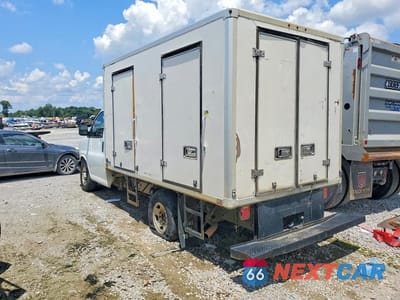 Drugie zdjęcie samochodu z przodu: 2017 CHEVROLET EXPRESS REFRIGERATED BOX TRUCK VIN:1GB0GRFF0H1336334 - miniatura