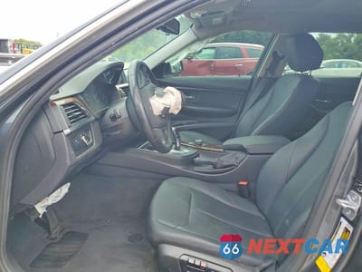 Zdjęcie 7 z 12 samochodu: 2015 BMW 328 I VIN:WBA3A5G57FNS82932 - miniatura