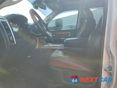 Zdjęcie 7 z 13 samochodu: 2016 RAM 3500 LONGHORN VIN:3C63RRKL3GG208823 - miniatura