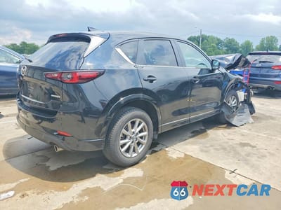 Trzecie zdjęcie samochodu z tyłu: 2025 MAZDA CX-5 PREFERRED VIN:JM3KFBCL8S0679910 - miniatura