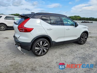 Czwarte zdjęcie samochodu z boku: 2021 VOLVO XC40 RECHARGE VIN:YV4ED3UR7M2536343 - miniatura