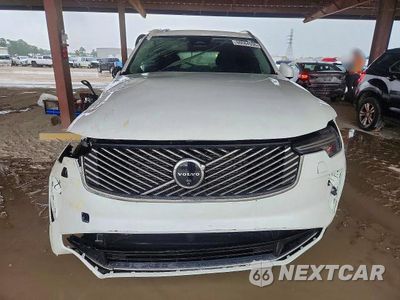 Piąte zdjęcie samochodu w środku: 2025 VOLVO XC90 PLUS VIN:YV4062PB7S1372799 - miniatura