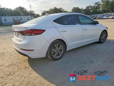 Trzecie zdjęcie samochodu z tyłu: 2018 HYUNDAI ELANTRA SEL VIN:5NPD84LF0JH341226 - miniatura