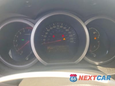 Zdjęcie 9 z 13 samochodu: 2011 SUZUKI GRAND VITARA PREMIUM VIN:JS3TD0D20B4102845 - miniatura