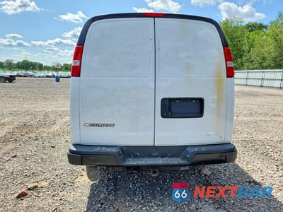 Zdjęcie 6 z 14 samochodu: 2023 CHEVROLET EXPRESS G2500 VIN:1GCWGAFP9P1145915 - miniatura