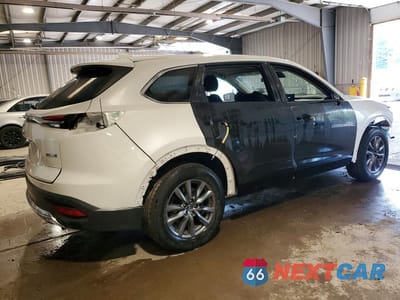 Trzecie zdjęcie samochodu z tyłu: 2021 MAZDA CX-9 SPORT VIN:JM3TCBBY9M0503977 - miniatura