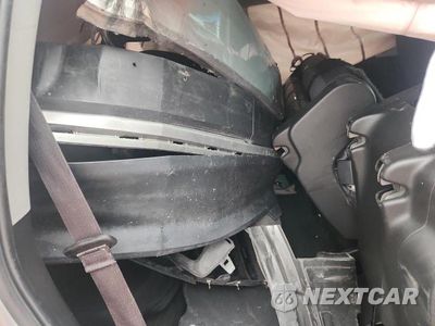 Zdjęcie 25 z 28 samochodu: 2017 CHEVROLET TAHOE C1500 LS VIN:1GNSCAKC5HR396504 - miniatura